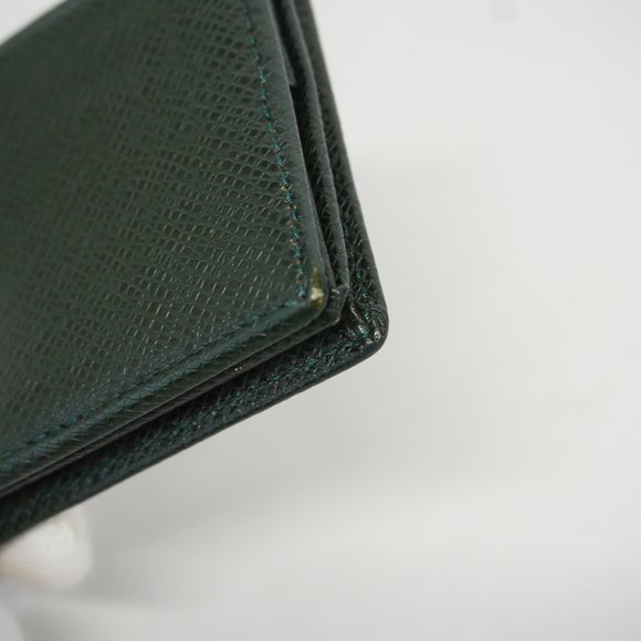 Auth Louis Vuitton Taiga Porto Monevo Watt M30384 Men's  Coin Purse Episea - Picture 7 of 8